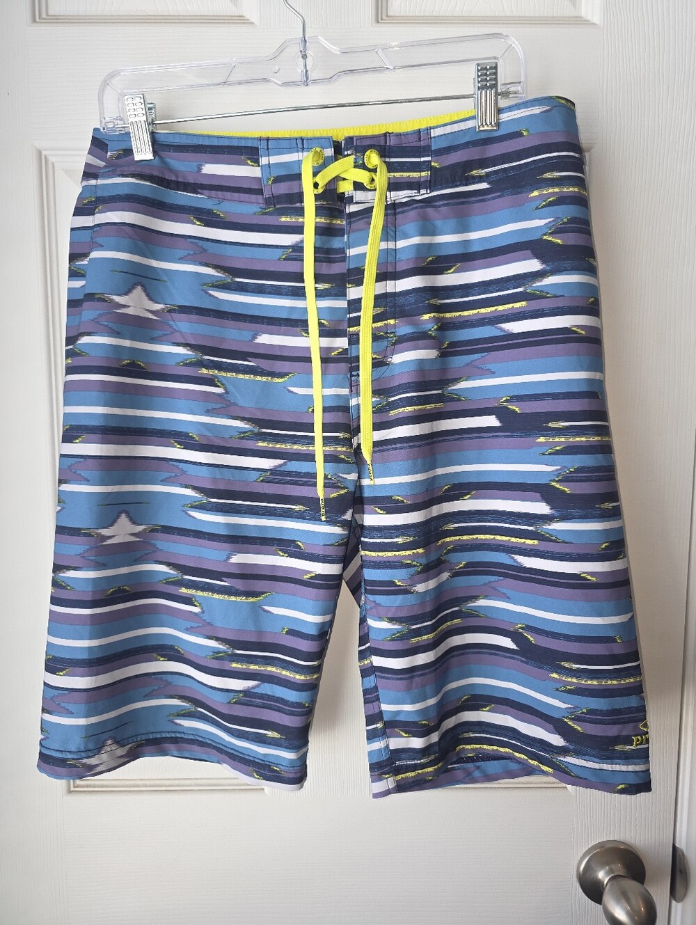 PRANA Board Shorts Mens 32W Colorful Blues/Greens UPF 50 Zip Pocket Sports Pool